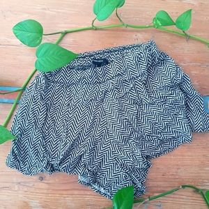Forever 21 Women's Wide Leg Shorts Size XS